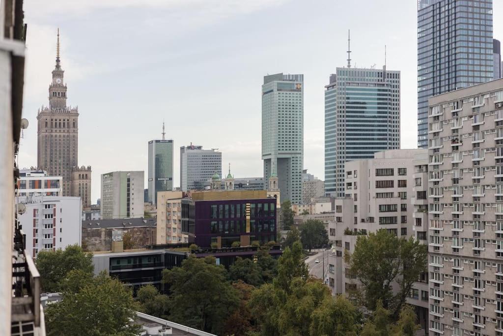 Specious City Center Studio With Park View Варшава Екстериор снимка